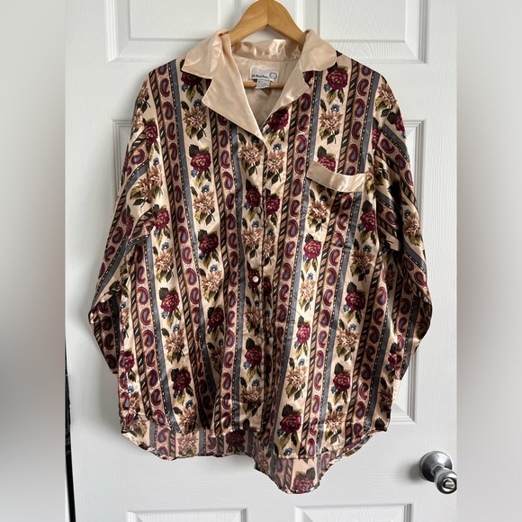 Vintage size large 2 piece It’s about time button town long sleeve pajamas. - Picture 2 of 8